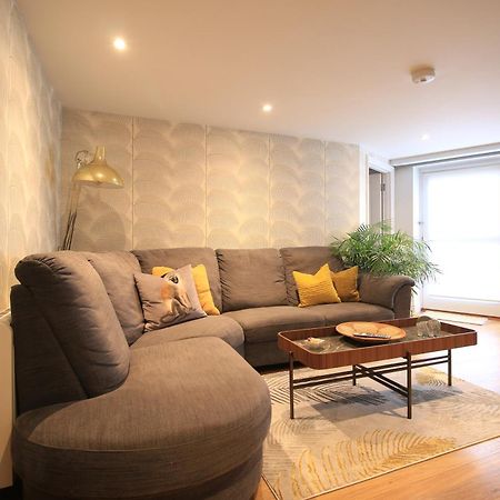 Streamside Apartments 约维尔 外观 照片