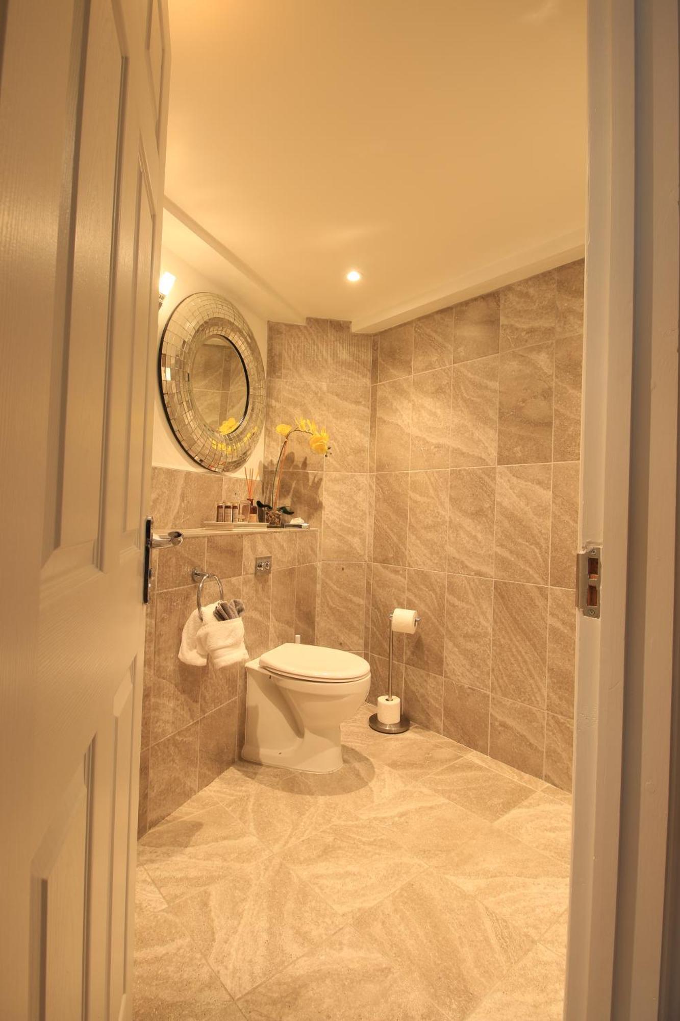 Streamside Apartments 约维尔 外观 照片